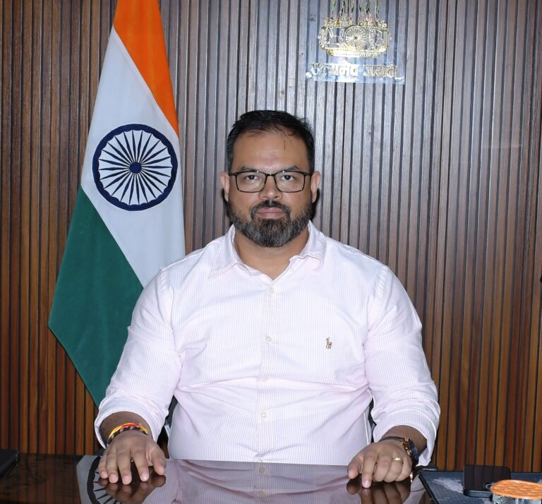 नस्तियों के प्रस्तुतीकरण में लापरवाही सीएमएचओ शीला साहा और डॉ. खैरवार को नोटिस नर्सिंग होम एक्ट एवं पीसीपीएनडीटी एक्ट से जुड़े प्रकरणों में हुई अनियमितताएँ