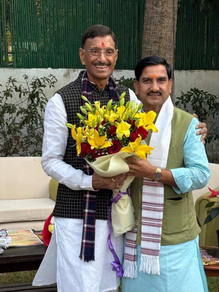 नई दिल्ली में ‘वीर रंग’ प्रदर्शनी में शामिल हुए केन्द्रीय राज्यमंत्री श्री तोखन साहू