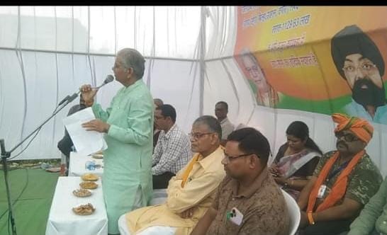 केंद्रीय मंत्री हाशिये पर, उपमुख्यमंत्री फ्रेम में! बिलासपुर में पोस्टर पॉलिटिक्स गरमाई महोत्सव पीछे, पोस्टर आगे: बिलासपुर में मुख्यमंत्री के बाद किसका कद सबसे बड़ा?