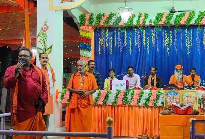 छत्तीसगढ़ बिलासपुर हाईकोर्ट के पीछे बाईपास पर श्री पंचमुखी हनुमान जी बेलमुंडी धाम में समाज संस्कृत उत्थान हेतु जन जागरण बौद्धिक योगी गोष्टी संपन्न।