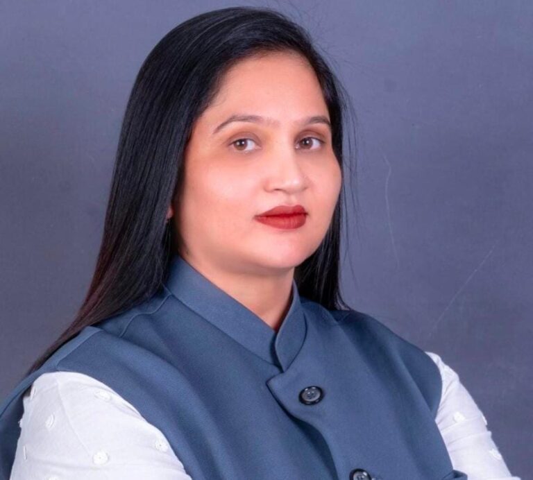 रत्नावली को भाजपा महिला मोर्चा प्रदेश कार्यसमिति सदस्य की मिली जिम्मेदारी*  *=महिलाओं को शिक्षित एवं सशक्त बनाने कटिबद्ध:कौशल