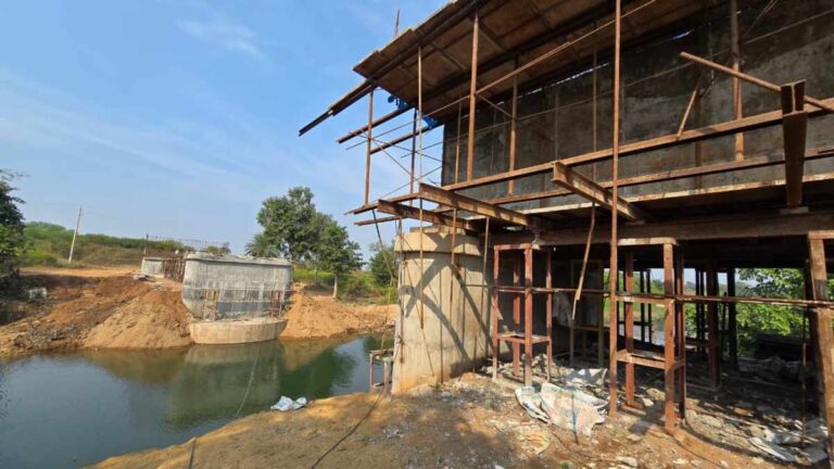 छत्तीसगढ़ की जमीन पर 3 करोड़ की लागत से ओडिशा प्रशासन बना रहा पुल, राजस्व विभाग ने जारी किया नोटिस