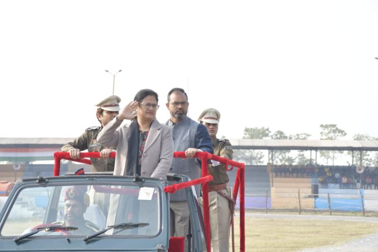 जिले में गरिमामय वातावरण में मनाया जाएगा गणतंत्र दिवस  कलेक्टर–एसपी ने किया जिला स्तरीय समारोह के अंतिम रिहर्सल का लिया जायजा