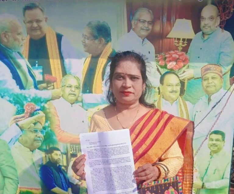 छत्तीसगढ़ बिलासपुर हाई कोर्ट के सामने जीवन विहार कॉलोनी 6 महीने से मेंटेनेंस हालत खराब होनेपर आज जीवन विहार संस्था के सदस्यों एवं पदाधिकारी ने बोदरी तहसीलदार से की दस्तावेज साक्ष के साथ कि मुलाकात