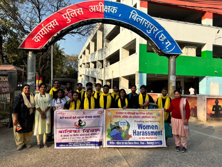 पॉश एक्ट पर जागरूकता कार्यक्रम, लैंगिक उत्पीड़न से सुरक्षा पर नुक्कड़ नाटकों के जरिए संदेश