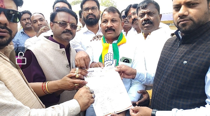 जिला प्रशासन की वाहवाही पर भारी किसानों की बदहाली, रकबा समर्पण, मिलों पर ताले और ज्ञापन — सब सवालों के घेरे में