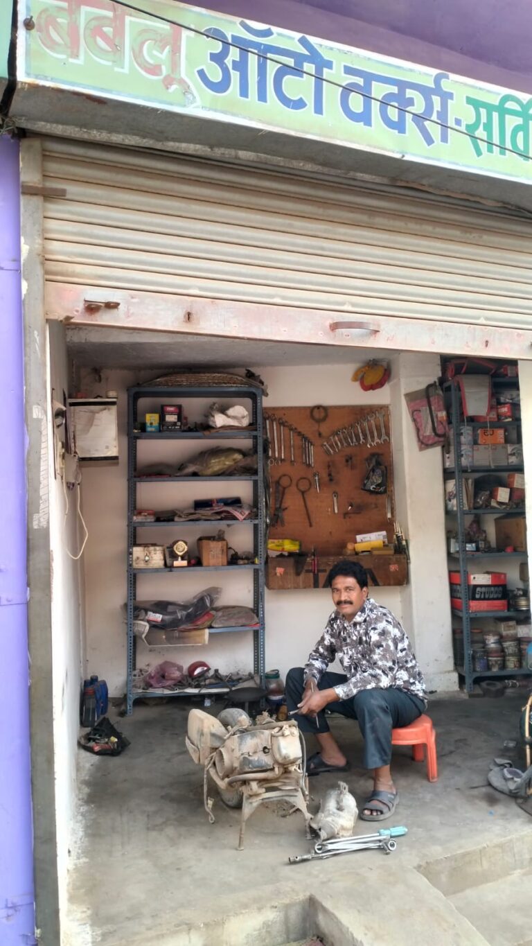 प्रधानमंत्री स्वनिधि योजना से बदली बाबूलाल बुनकर की तक़दीर  दिल्ली गणतंत्र दिवस समारोह में होंगे सम्मानित  डिप्टी सीएम श्री साव एवं कलेक्टर ने दी बधाई