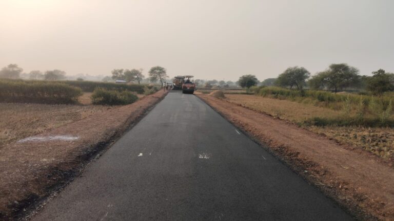 जिले में 502 लाख रूपए की लागत से अधिक के तीन पहुंच मार्गों का निर्माण पूर्ण  ग्रामीणों को मिलेगी सुगम आवागमन की सुविधा