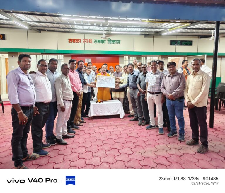 छत्तीसगढ़ टीचर्स एसोसिएशन ने उपमुख्यमंत्री को सौंपा ज्ञापन, शैक्षिक कैलेंडर 2026 का विमोचन