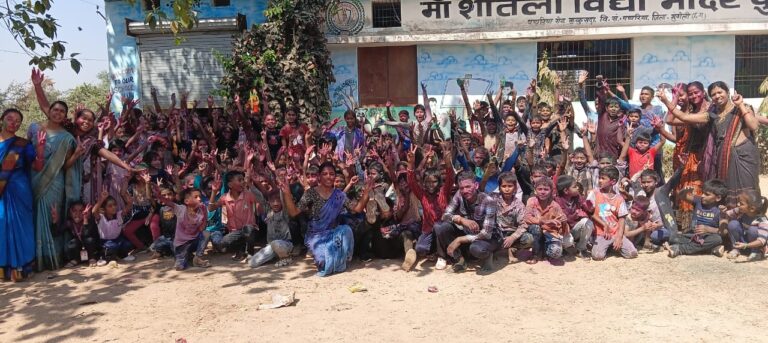 मां शीतला विद्या मंदिर कुकुसदा में धूमधाम से मनाया गया रंगोत्सव, गीत-संगीत और नृत्य से सराबोर रहा विद्यालय परिसर