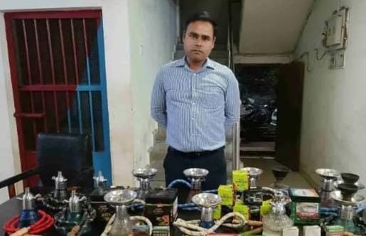 जिले में अवैध रूप से संचालित हुक्का बार के खिलाफ चलाए जा रहे अभियान के तहत चकरभाठा पुलिस ने बड़ी कार्रवाई