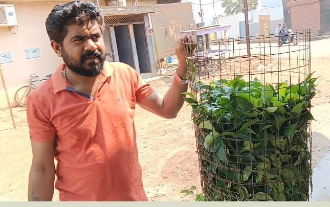 बोदरी नगर परिषद के अंतर्गत गंदगी गोवंश मृत्यु सफाई के सुधार न होने के कारण सुनील साहू युवा कांग्रेसी नेता बिल्हा ब्लॉक ने किया बदहाली के खिलाफ शंखनाद