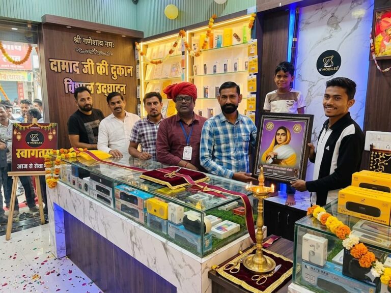 विश्व हिंदू महासभा के राष्ट्रीय संयुक्त सचिव समुद्र शास्त्री,छत्तीसगढ़ प्रदेश अध्यक्ष लक्ष्मण पाल का बिल्हा ब्लॉक के अंतर्गत मूरकूटा में भव्य स्वागत