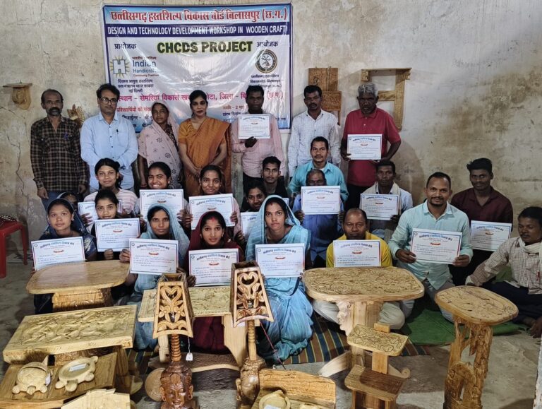 डिजाइन एवं तकनीकी विकास कार्यक्रम का समापन, 50 दिवसीय कार्यशाला में 20 हितग्राही हुए प्रशिक्षित