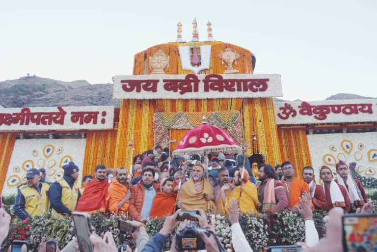 ​विश्व हिंदू महासभा छत्तीसगढ़ इकाई ने बद्रीनाथ धाम के कपाट खुलने पर आम जनमानस को दी शुभकामनाएं