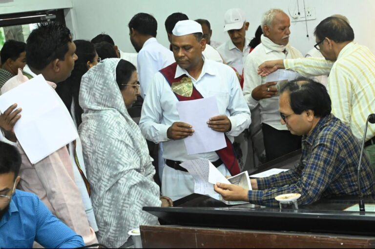 ​जनसरोकार की चौपाल: कलेक्टर ने संवेदनशीलता से सुनी जन-पीड़ा, त्वरित समाधान हेतु प्रशासन ने कसी कमर।