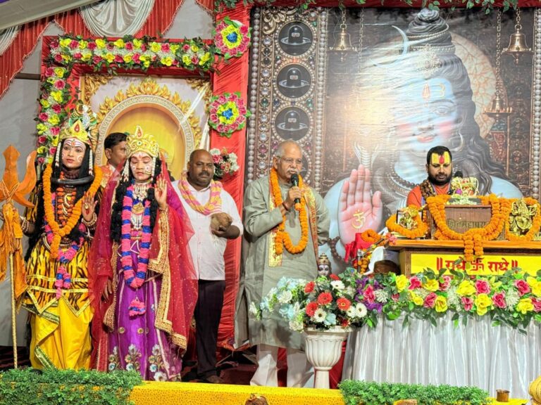 शिव महापुराण के दिव्य संदेश से आलोकित हुआ ग्राम रहंगी: व्यक्तित्व और समाज के कल्याण का मार्ग प्रशस्त।