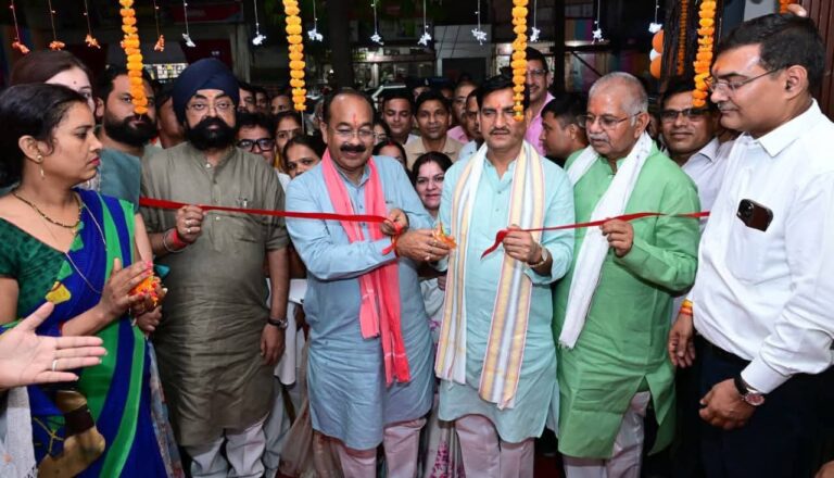 विकास की नई इबारत: बोदरी में केंद्रीय मंत्री और उप-मुख्यमंत्री ने किया करोड़ों के कार्यों का लोकार्पण