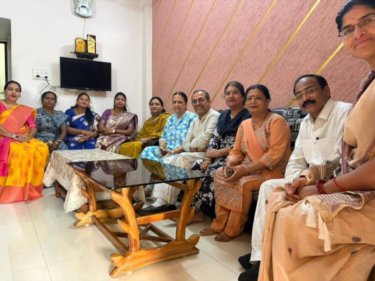 पूर्व मंत्री उमेश पटेल का बिलासपुर दौरा: कार्यकर्ताओं के निवास पहुँचकर बढ़ाया उत्साह, शहर में विभिन्न आत्मीय जनों से की भेंट।