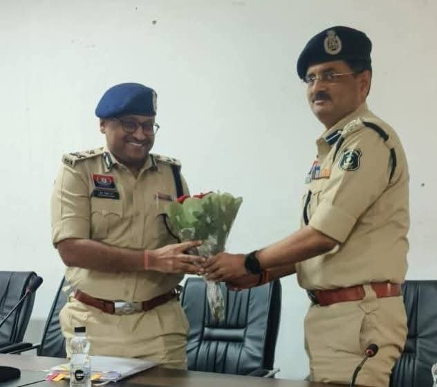 वर्दी का आचरण विभाग की छवि का प्रतिबिंब, जन-विश्वास और विधिक संवेदनशीलता ही पुलिसिंग का मूल मंत्र: आईजी राम गोपाल गर्ग।
