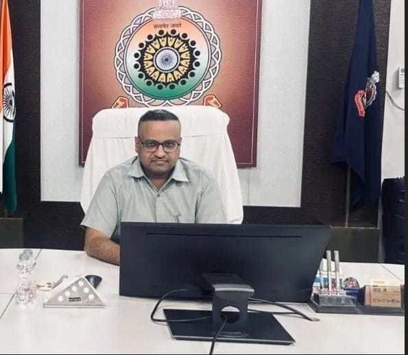 आईजी रामगोपाल गर्ग का सख्त रुख: एनडीपीएस के फरार आरोपियों की धरपकड़ में कोताही बर्दाश्त नहीं, पुलिस कप्तानों को दिए ‘जीरो टॉलरेंस’ के निर्देश।