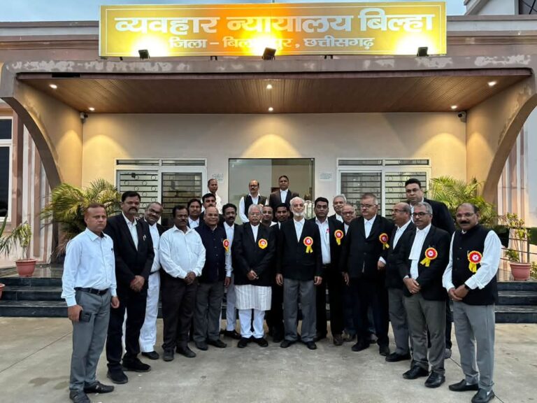 अधिवक्ता संघ बिल्हा के नवनिर्वाचित अध्यक्ष जमुना प्रसाद वर्मा के ऐतिहासिक नेतृत्व में दो बड़े सोपान संपन्न; नवीन तहसील अधिवक्ता कक्ष का लोकार्पण और भव्य शपथ ग्रहण समारोह।